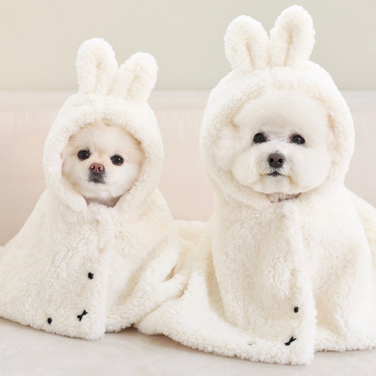 海外犬服 高品質なインポートのドッグウェア通販 "URBAN DOG TOKYO"【noutti】Miffy cape blanket