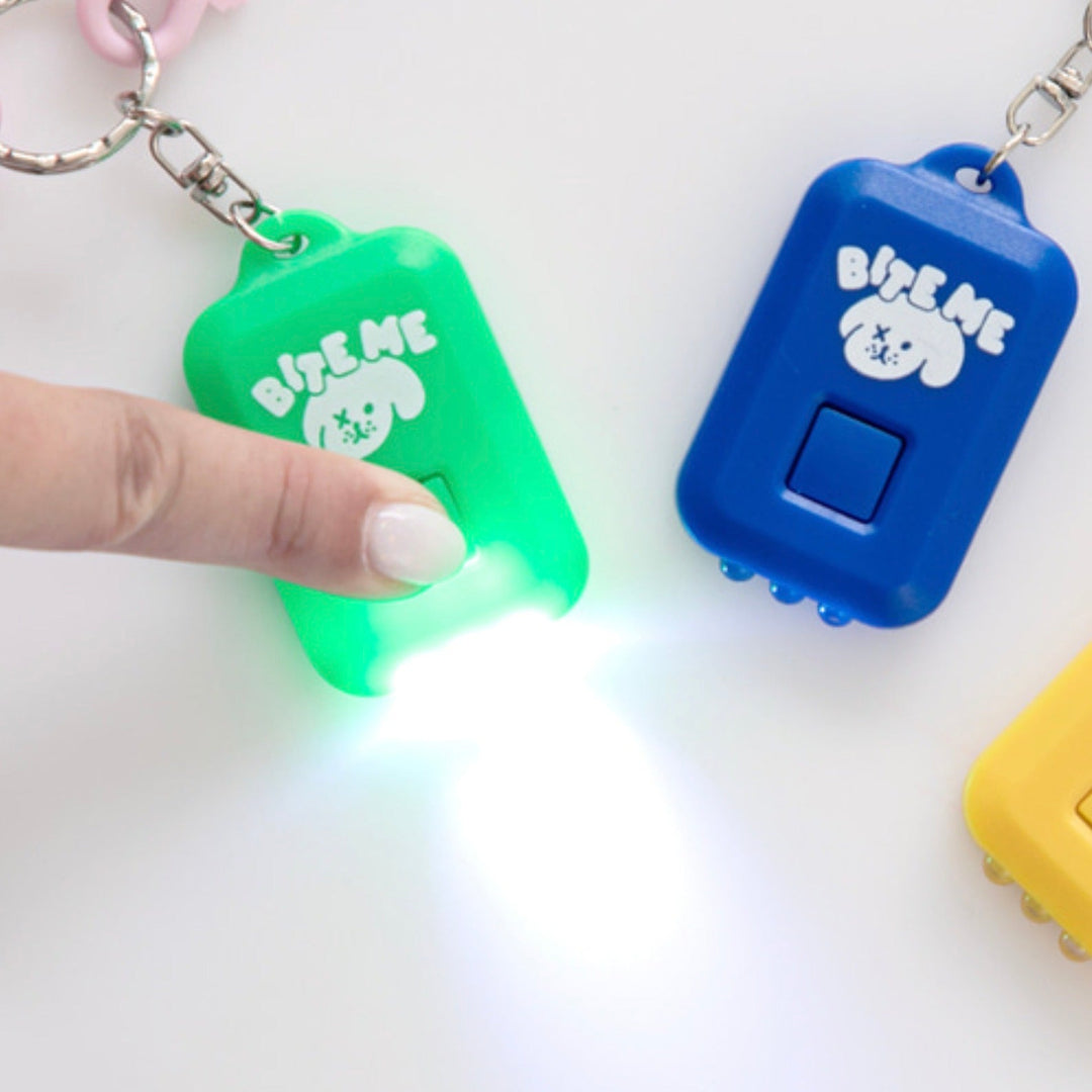 即納【BITE ME】Poopfinder LED Keychain