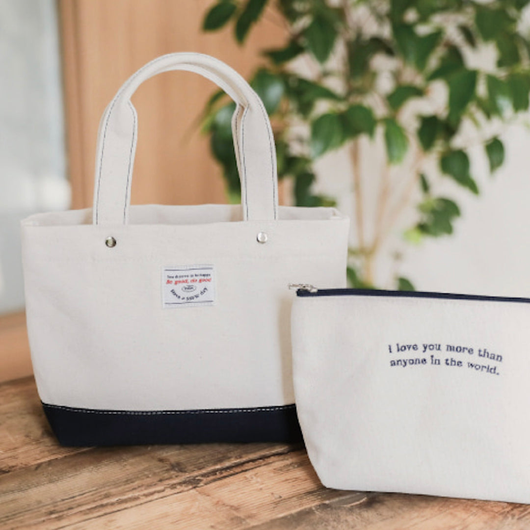 ※予約販売【ssfw】Everyday Cool Pouch Bag（Navy）