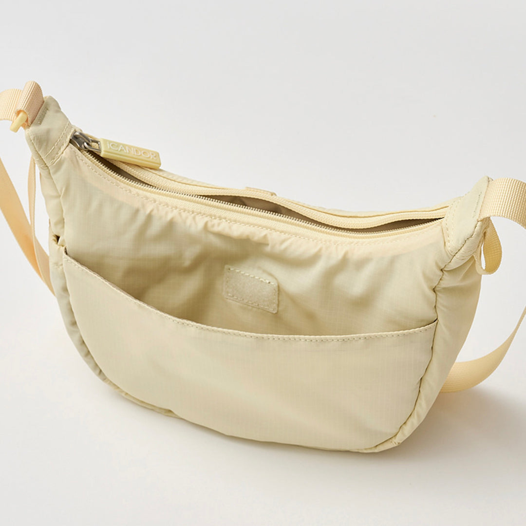 ※予約販売【iCANDOR】CRESCENT BAG（CREAMY BUTTER）