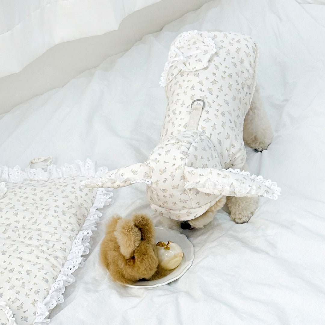 即納【meaningless】Rabbit Heart Cushion