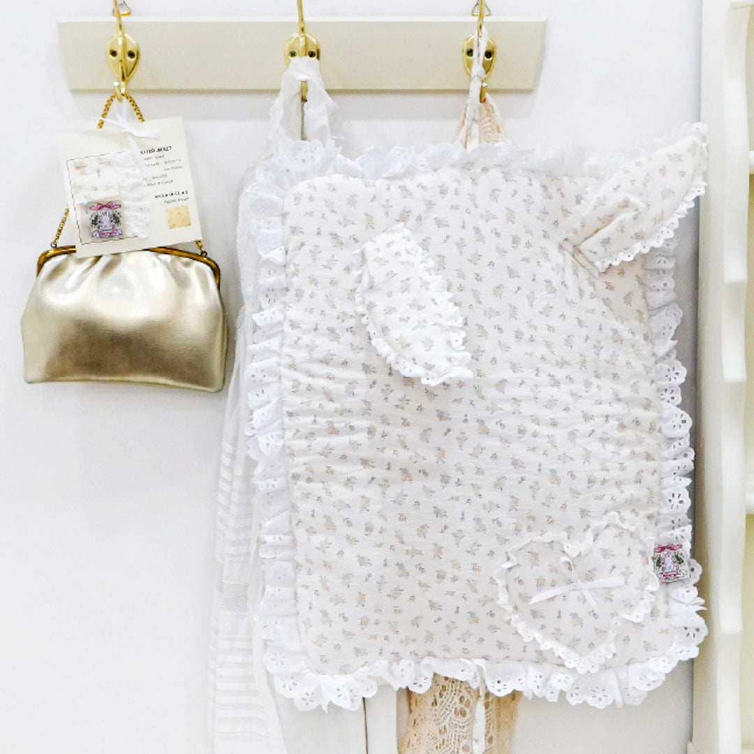 即納【meaningless】Rabbit Heart Cushion