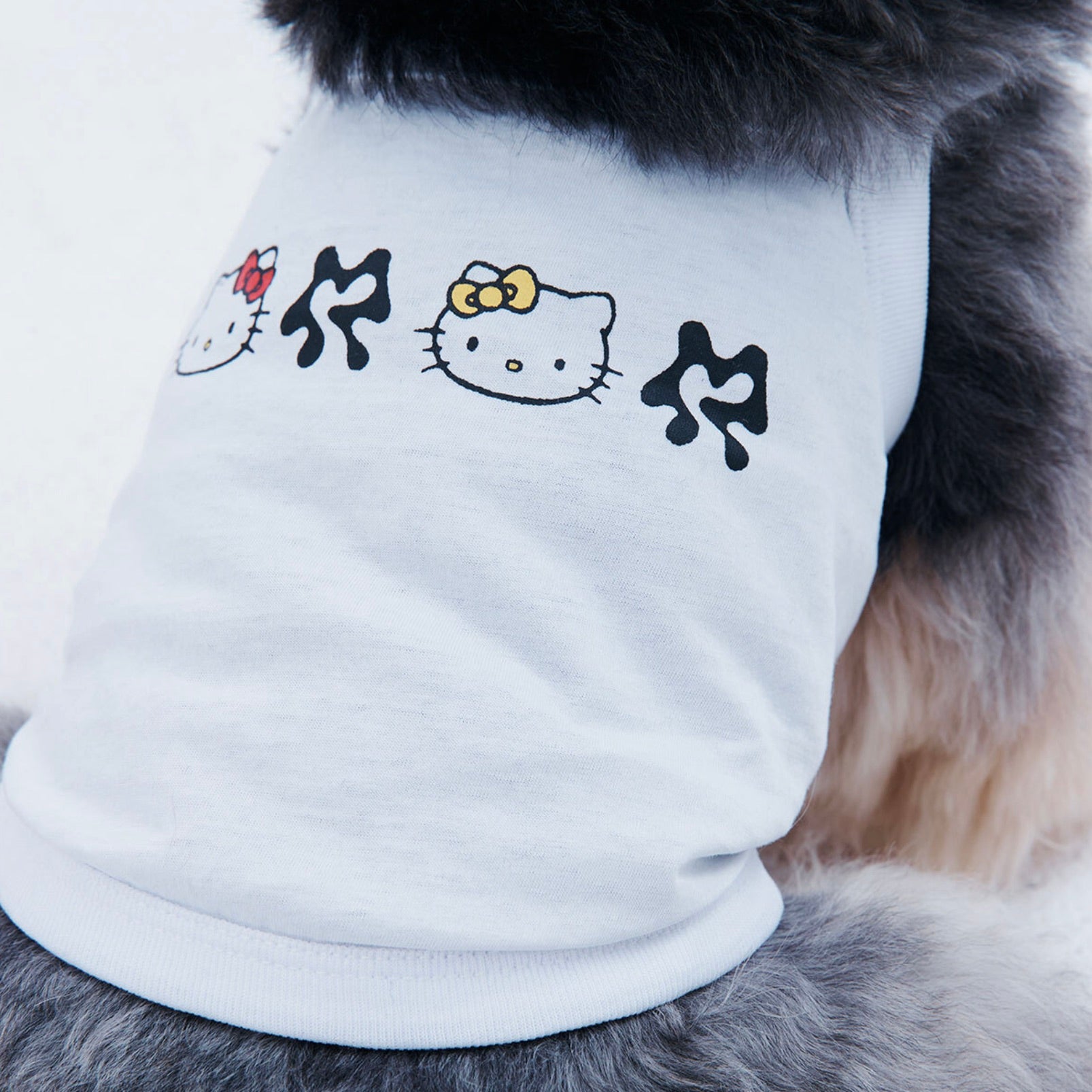 ペット犬用　大人レディース Hello Kitty arumaru Tシャツ 海外犬服 高品質なインポートのドッグウェア通販 