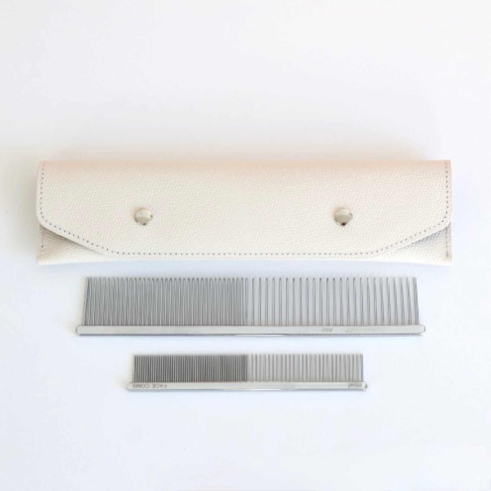海外犬服 高品質なインポートのドッグウェア通販【Chiot】Leather Comb