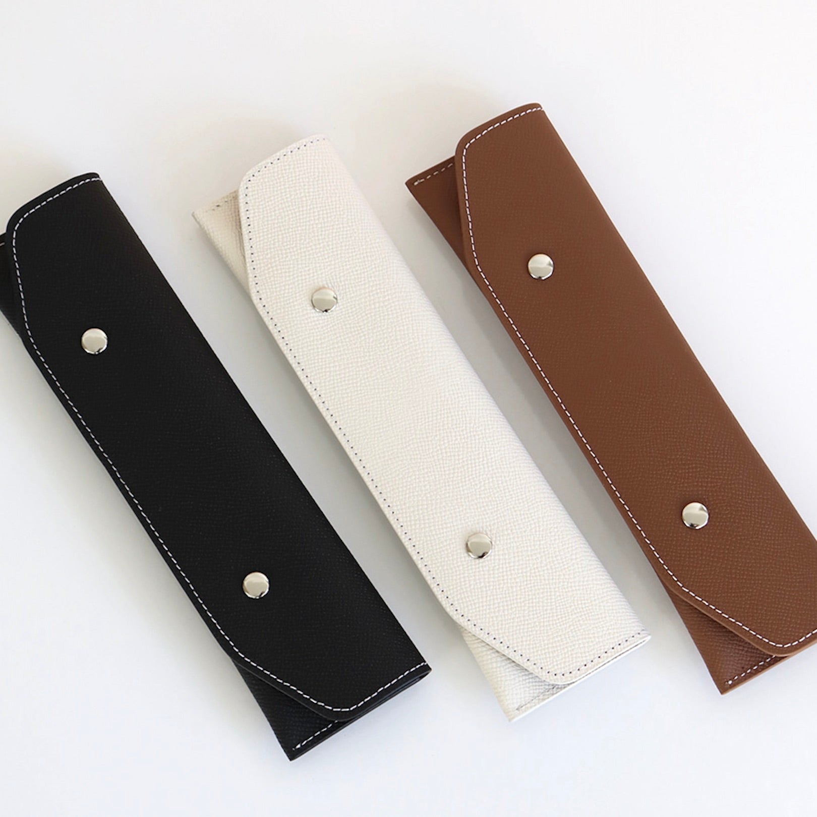海外犬服 高品質なインポートのドッグウェア通販【Chiot】Leather Comb