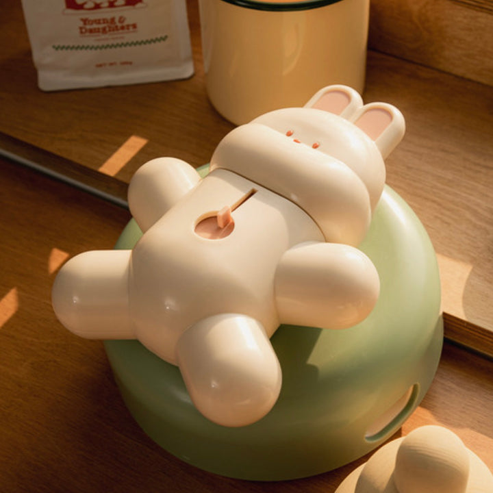 ※予約販売【BITE ME】Braining Spin and Snack Bunny Toy