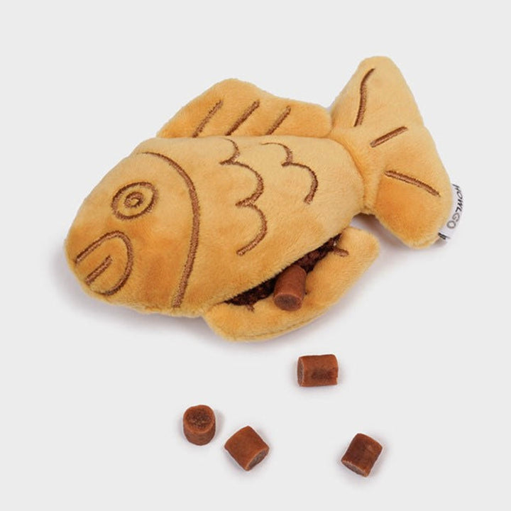 即納【HOWLPOT.】Howlgo FishBread Nosework Toy