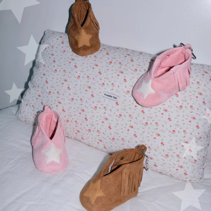 ※予約販売【FREDDIE TALE】Howdy Boots Poop Bag（Pink）