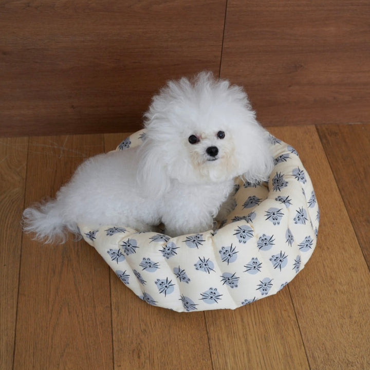 ※予約販売【azalea】Canele Cushion（Meow Cream Cheese）
