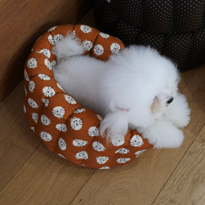 ※予約販売【azalea】Canele Cushion（Meow Caramel Cheese）