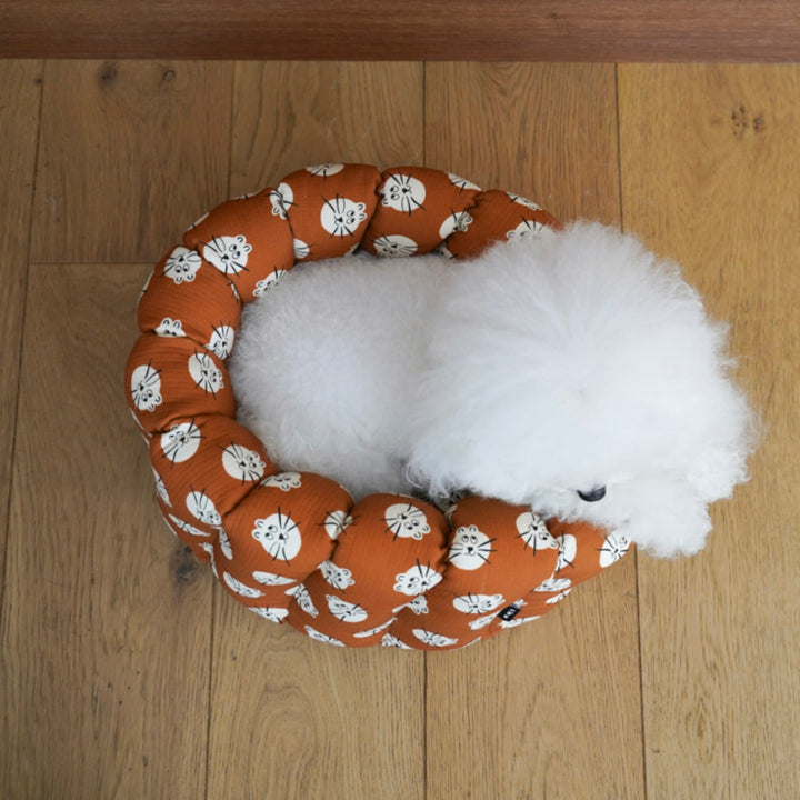 ※予約販売【azalea】Canele Cushion（Meow Caramel Cheese）