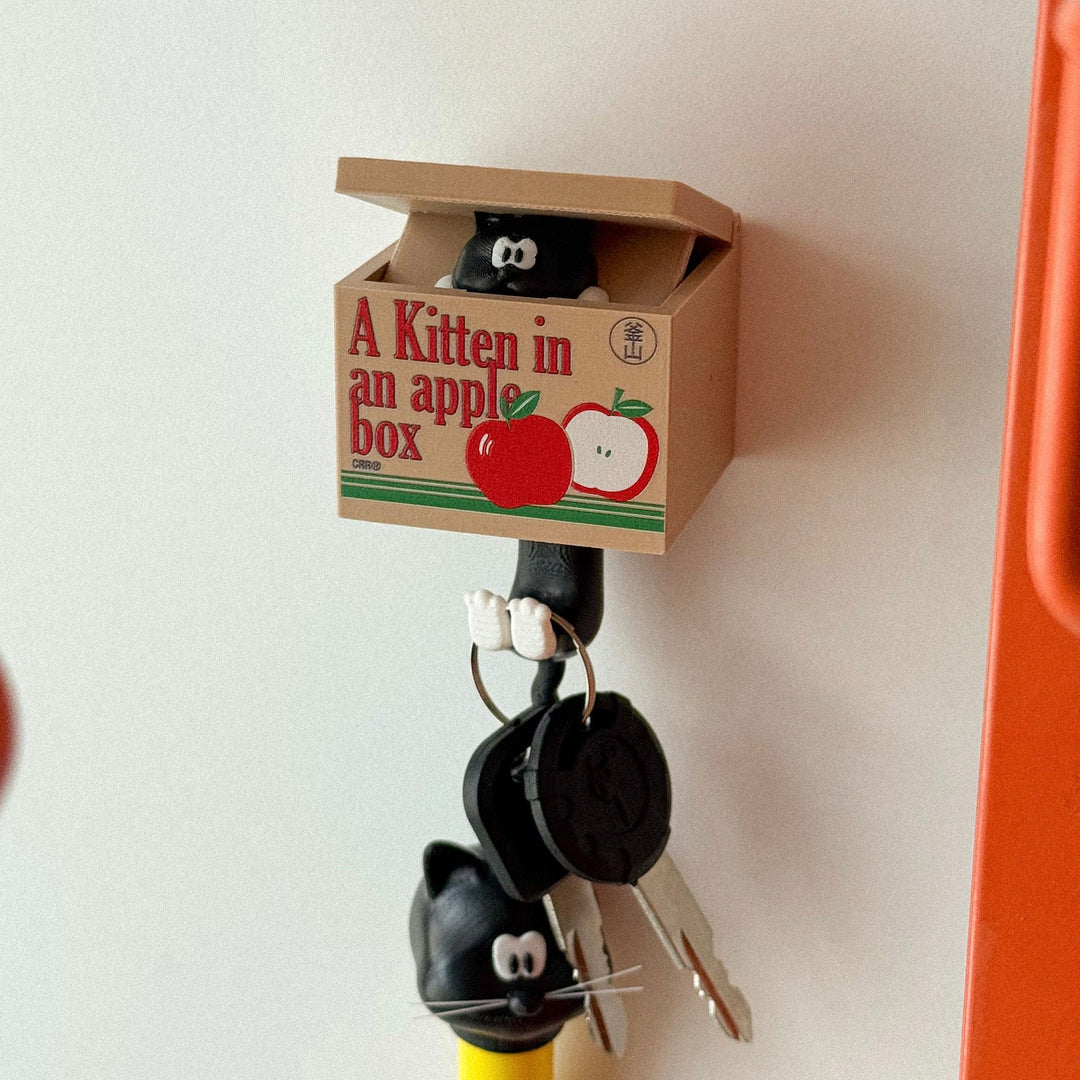 ※予約販売【CRR】Boxed Cat Keyring Holder