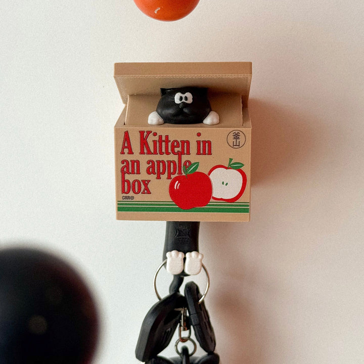 ※予約販売【CRR】Boxed Cat Keyring Holder