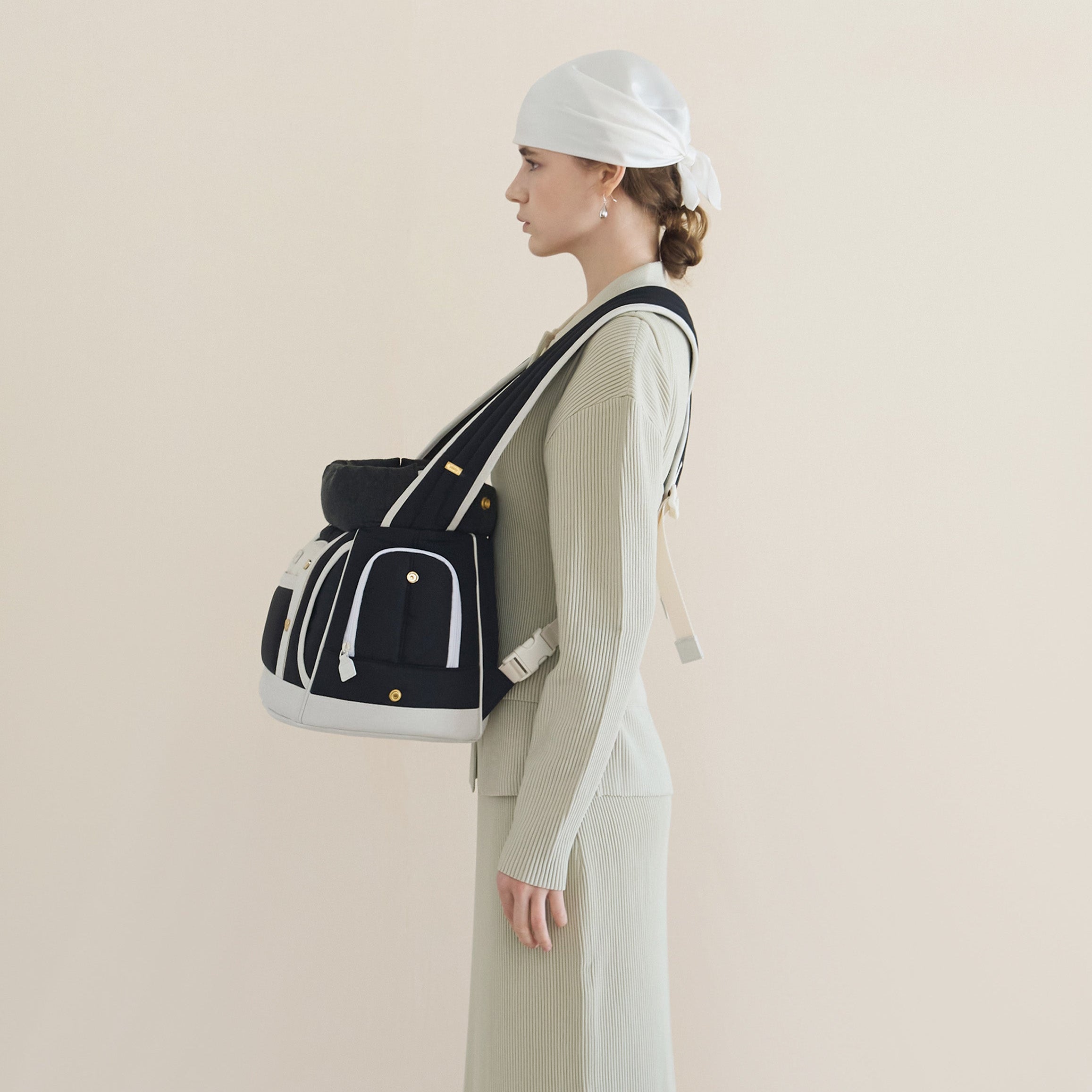 12時間以内発送 新品　seoru Front Bag (Black) 海外犬服 高品質なインポートのドッグウェア通販 