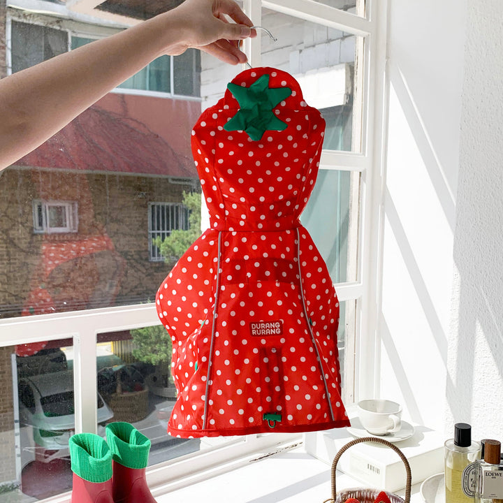 ※予約販売【DURANG RURANG】Strawberry Poncho Raincoat