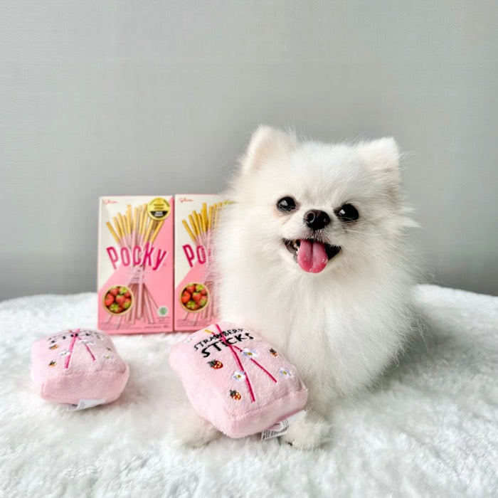 ※予約販売【Hey Cuzzies】Mini Snackz - Strawberry Pawky Dog Toy