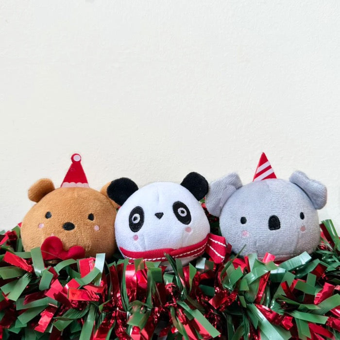 ※予約販売【Hey Cuzzies】Beary Christmas Mochi Dog Toy