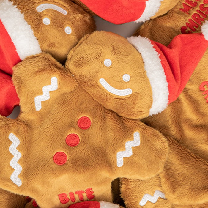 ※予約販売【BITE ME】Hug Me Tug toy - Gingerbread