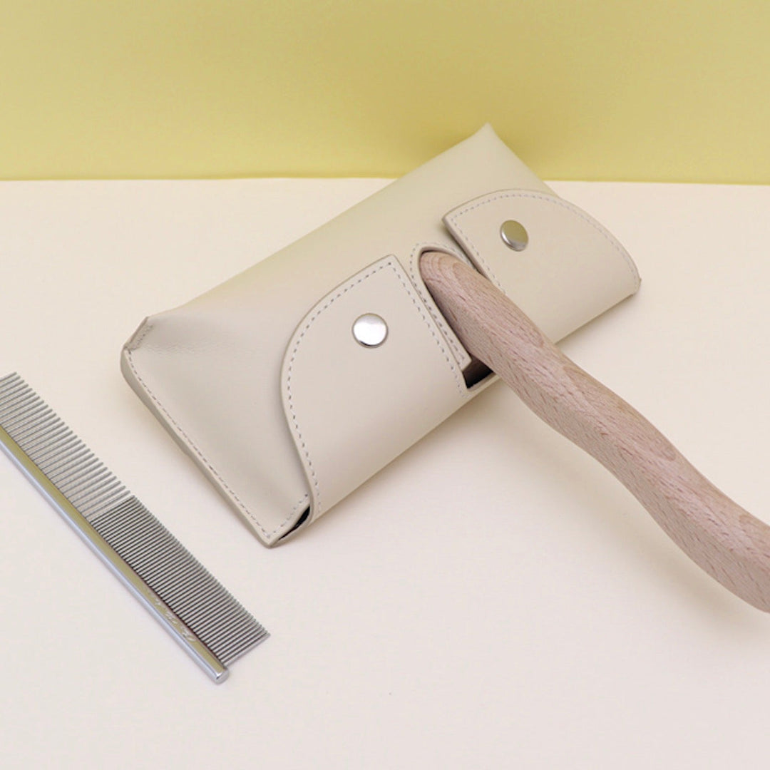 即納【Chiot】Leather Slicker Brush & Comb Case（Cream）