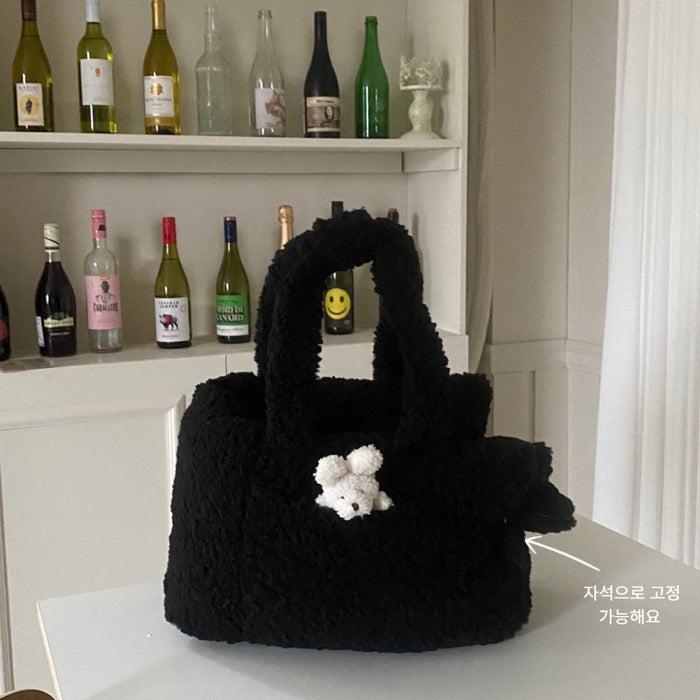 ※予約販売【Hi Yeboo】Fluffy Cushion Bag（Black）