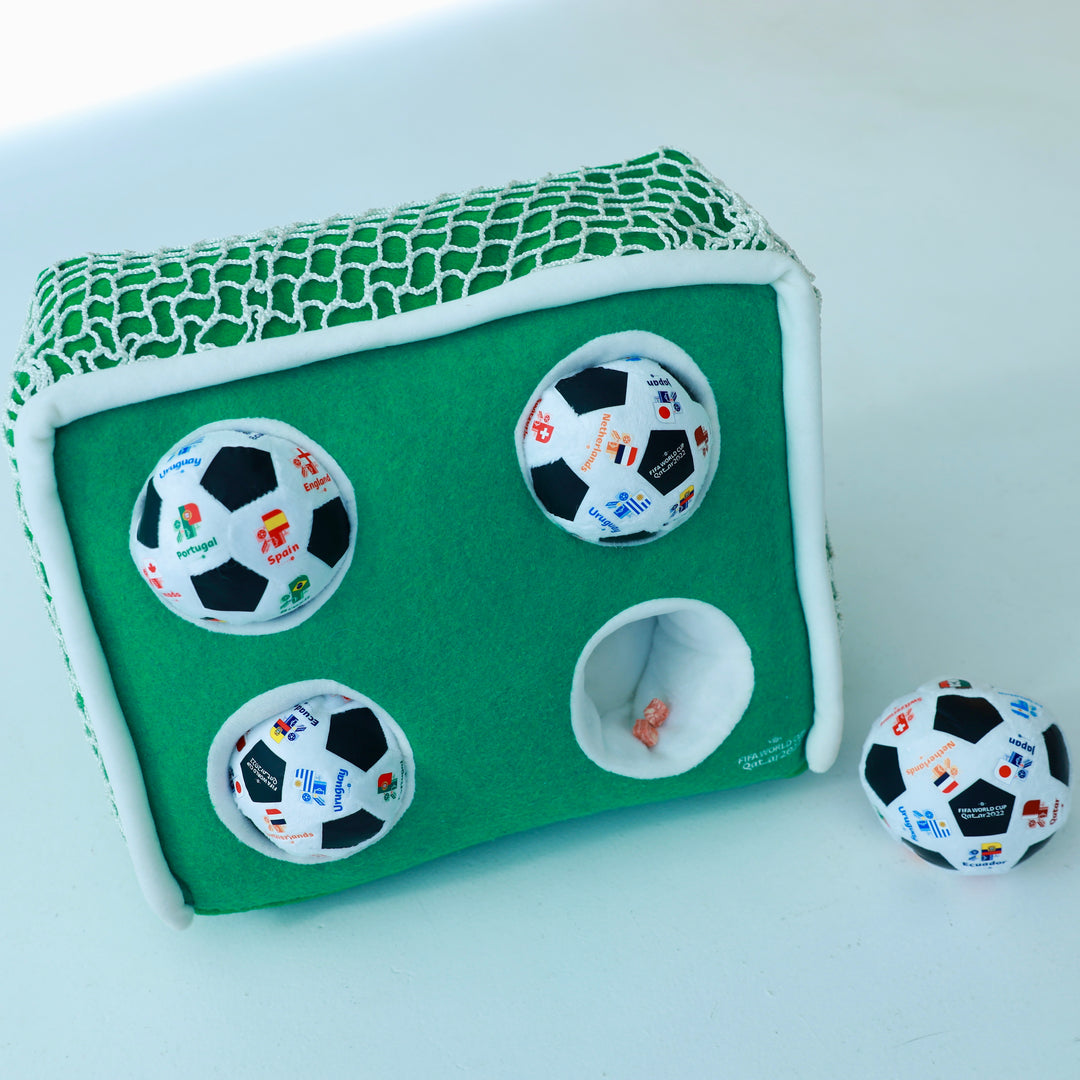 即納【FIFA WORLD CUP QATAR 2022™️】FIFA dog nosework goal toy